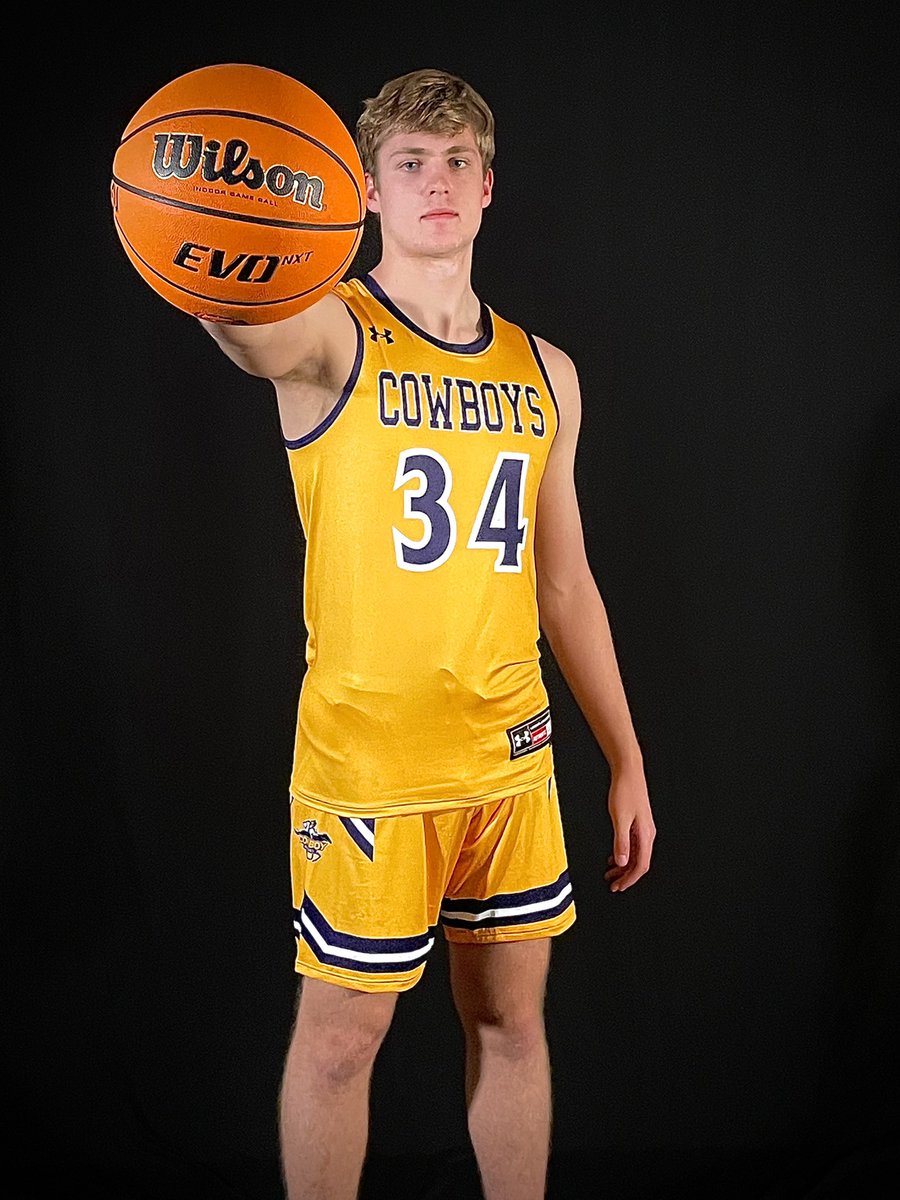 MasonWujek's tweet photo. After a great conversation with @mrcalebyoung and @CoachBrackett I’m blessed to have received an offer to play basketball at Hardin Simmons University @HSUMBB https://t.co/sm4ENnlbWQ
