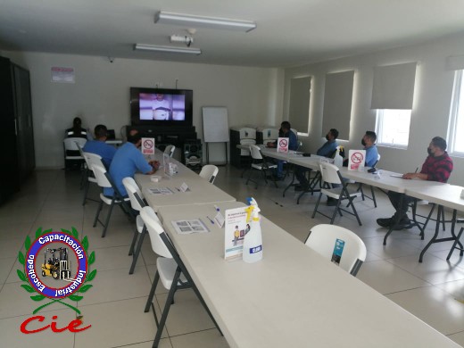 CIECapacitacion's tweet photo. 11 / octubre /2021  #Curso de #capacitación Recipientes Sujetos a Presión 
Empresa: Empacadora de #aguacate RV
 Planta: #Uruapan #Michoacán 
#CapacitaciónCIE #STPS https://t.co/Od7E1yEe2r