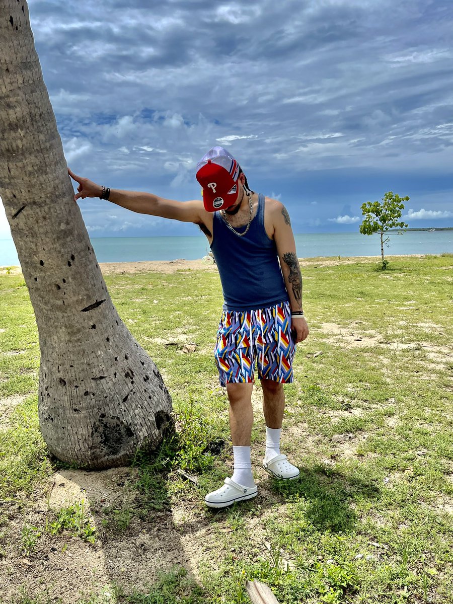 M4rqis's tweet photo. I need PR again. 😞🇵🇷🏝 https://t.co/G5UTQ5l31L