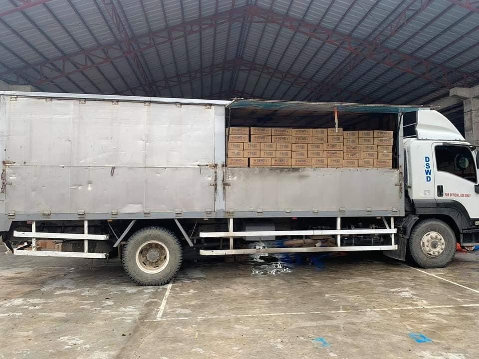 piaregion2's tweet photo. The Department of Social Welfare and Development Field Office 02 (DSWD FO2) provided on Tuesday, October 12, 2021, a total of 1,673 family food packs as augmentation to Local Government Units (LGUs) affected by tropical storm “Maring.” https://t.co/qIYSZrbdEz