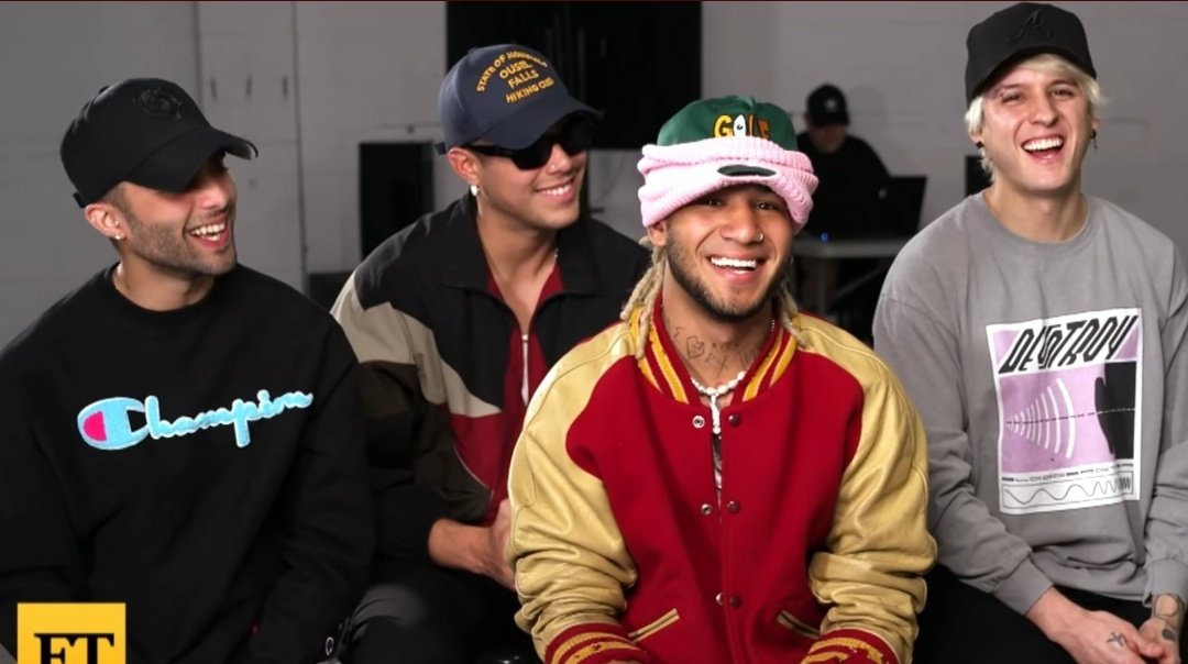 pamcncowner1's tweet photo. Estão vendo esses 4 meninos aqui??? Eles são CNCO e sempre vão ser, desde o início eles queriam estar na banda e amam oq fazem, nunca jogaram hate nas fãs. Eles sim que eu amo e apoio https://t.co/yYKRLPjIc4