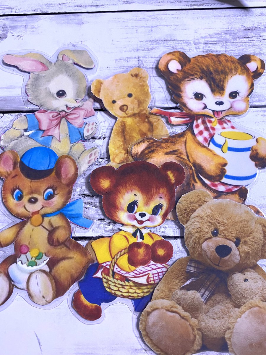 Marirejin's tweet photo. その日の気分でくまちゃんやウサギさんを替えれるバイブルサイズ6穴。
メルカリで発売中です。
よろしくお願いしますm(_ _)m

#バイブルサイズ
#レトロアニマル
#メルカリ
#6穴 
#手帳 https://t.co/4kHFtPq9AW