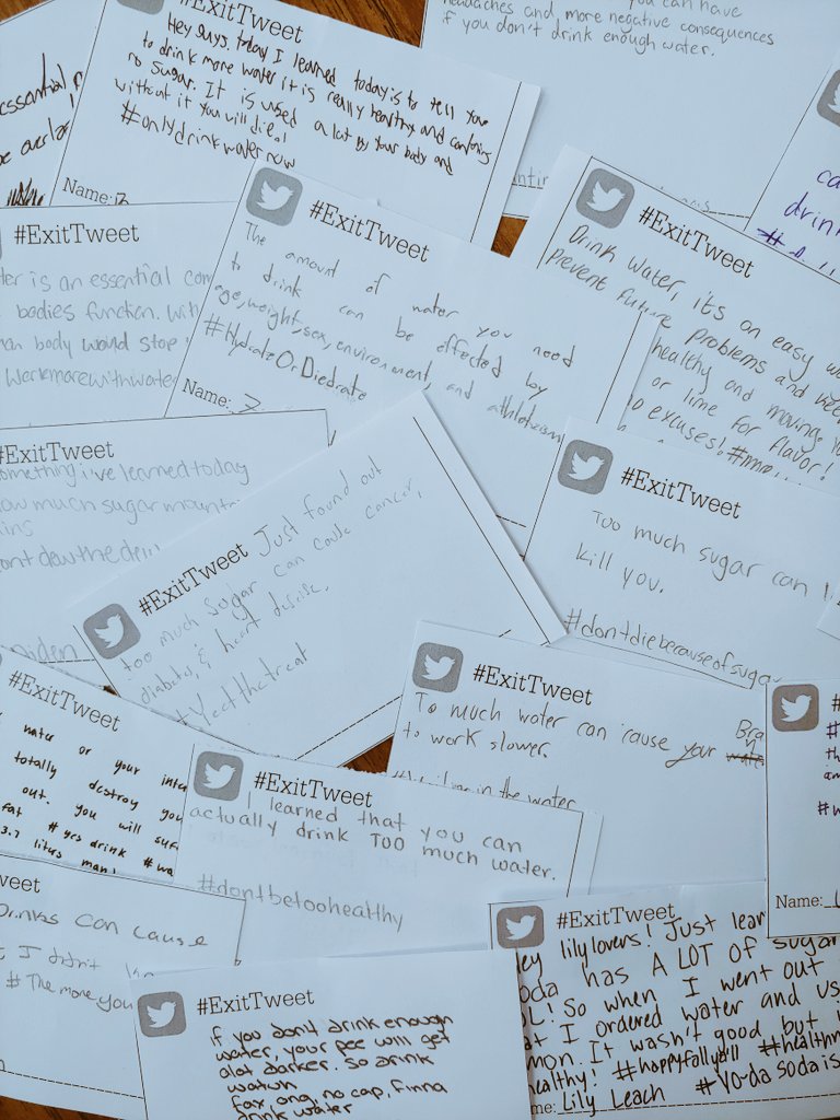ABPhysEd's tweet photo. Day 36: #RethinkYourDrink! Played a @quizizz game to discover the sugar content of popular drinks, used Google slides to share research about the importance of water, and finished with an #exittweet Check out the Quizizz here... #healthed #secphysed
https://t.co/AlOULHDY6L https://t.co/Pjouc8BPPB