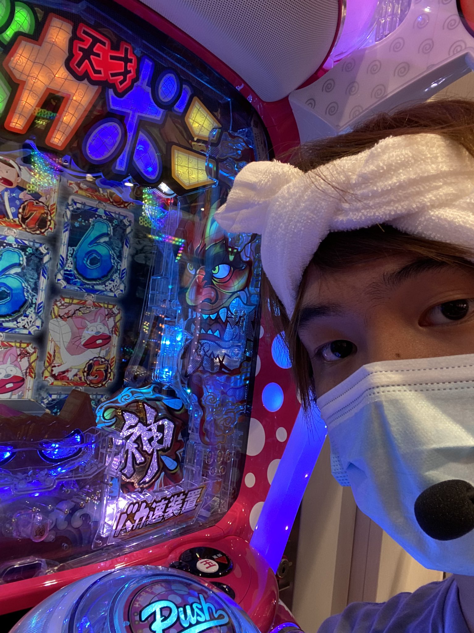 全ツ村日記 バカボン 今日は気合い入れて殴り合いに来ました 今回こそはバカボンで大量出玉出します パチンコ 天才 バカボン パチンコ実践 バカボン 新台 バカ 大量出玉 Youtube T Co Pqm7tzwasn Twitter