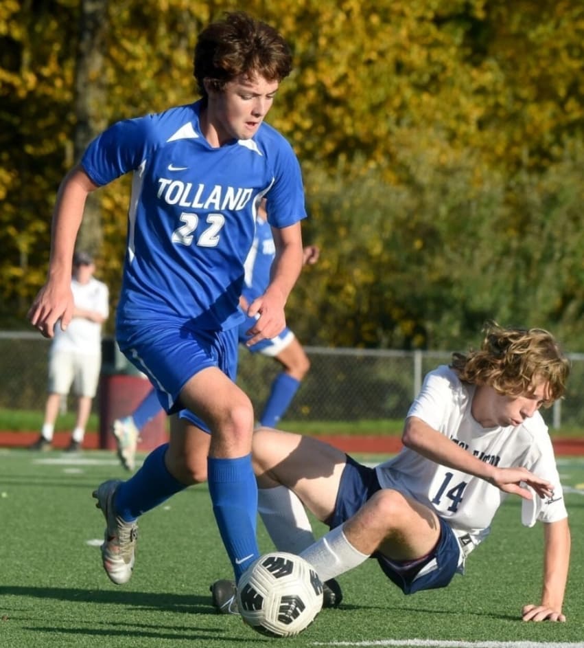JIPhotoDept's tweet photo. Photos from the Bristol Eastern at Tolland High boys soccer game Tuesday at Tolland high. Check out our free to view gallery at the Journal Inquirer's website. Staff Photos by Jim Michaud https://t.co/BlD3hCf0Uc