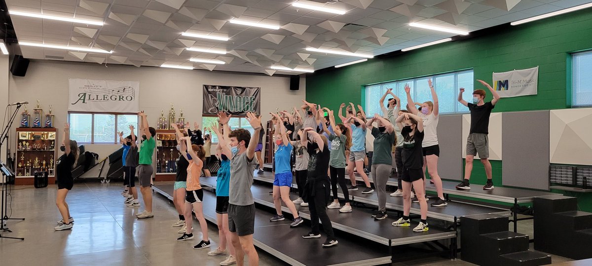 SkuttCatholic's tweet photo. Happy National Performing Arts Week (October 11-17) to some of our AMAZING programs.   

We love watching you PERFORM! 

@skuttchoirs, @skutttheatre, @ballerspeechers, @skuttband, @skuttdanceteam, @slamhawks @mrshoyeSC https://t.co/deNAVlTwv4