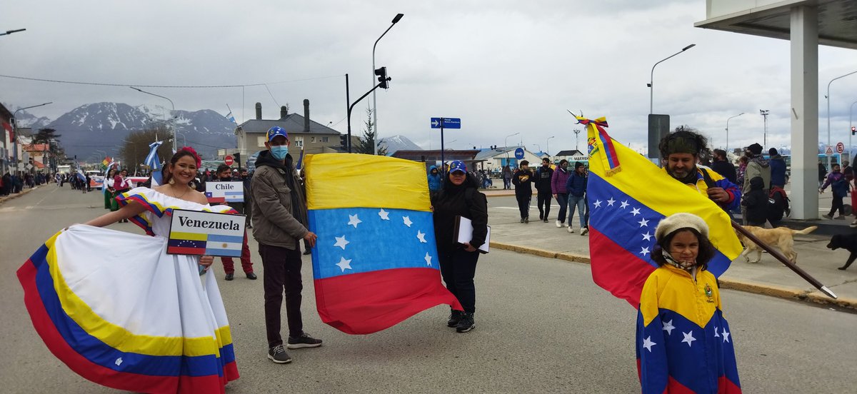 ferger2120's tweet photo. Hoy 12 Octubre 2021, me llevé grata sorpresa en esta Ciudad, me ha dado cobijo y prosperidad en poco tiempo. Es como un encuentro de Razas en el día de Fundación de #Ushuaia en su Aniversario 137°. Gracias Mil organizadores y @gustavomelella @WalterVuotoTDF @UshuaiaMuni. https://t.co/sxTP96R0Ot