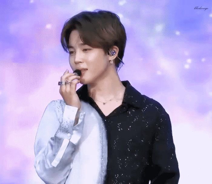 shivly_'s tweet photo. Wishing you long, happy and healthy live jiminshii......#HappyBirthdayJimin #HappyJiminDay  Love You 😘 And I purple You https://t.co/b2XqfuQmie
