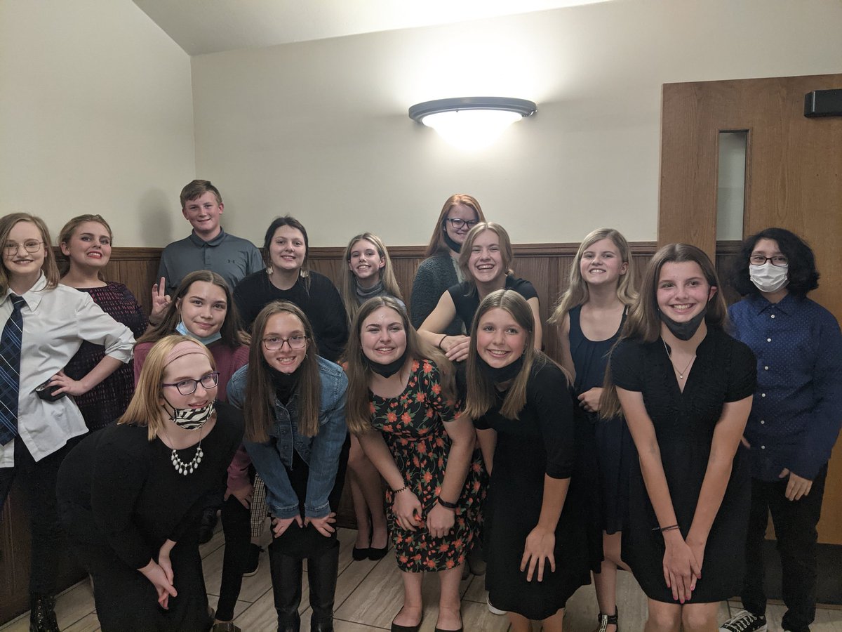 BluejayMSChoir's tweet photo. SO excited to see these kids perform tonight! Congrats to our 8th and 9th graders singing at Central College's 2021 Singfest - Bravo! https://t.co/Ez6de4WH43