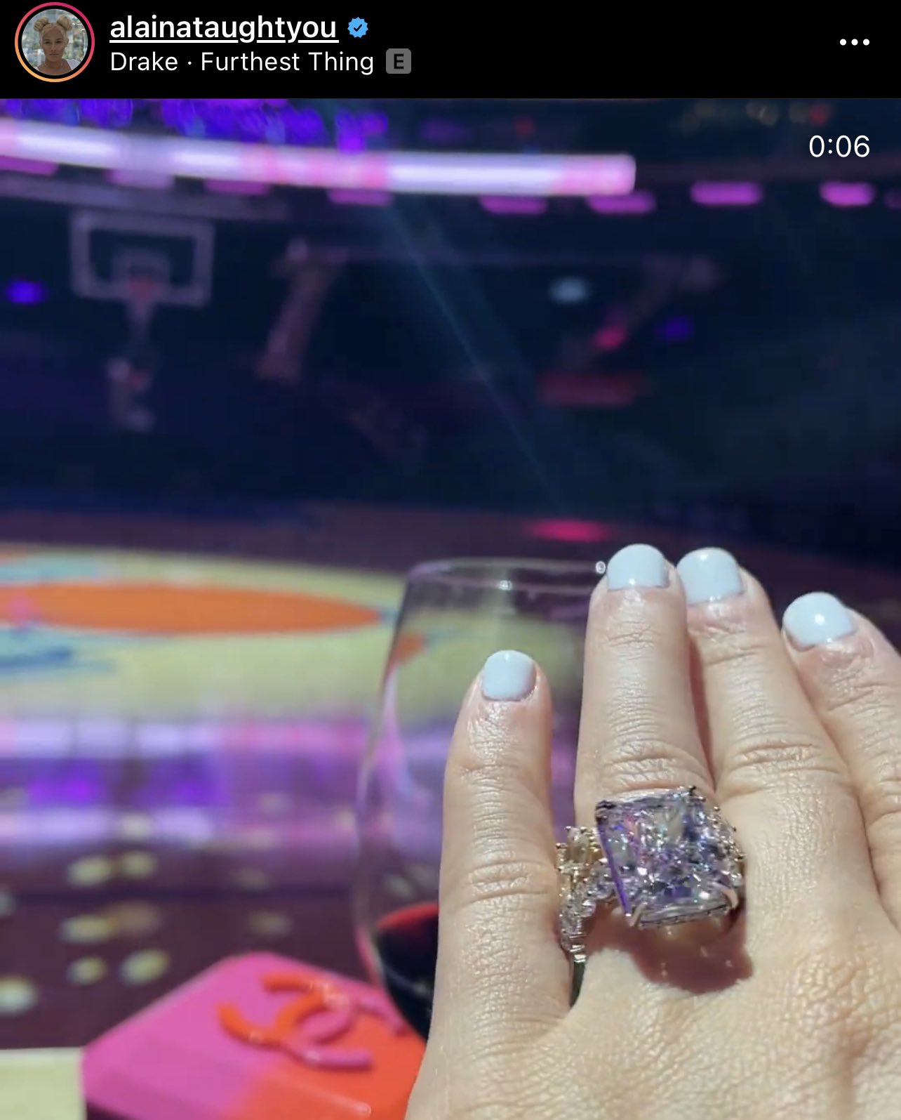 Ryan Field on Twitter: "So yeah, Derrick Rose got engaged tonight… And this  is the biggest ring I've ever seen. https://t.co/aIvBE3QmLF" / Twitter