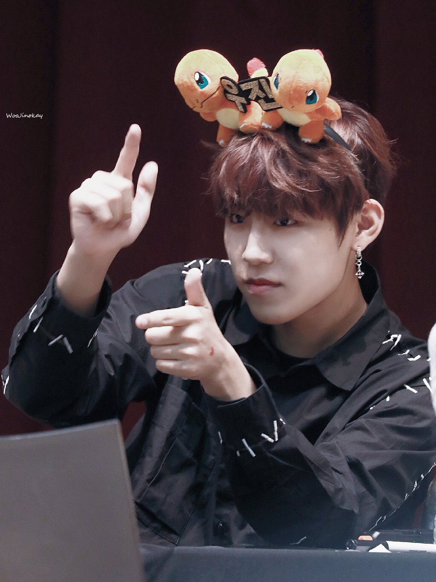 hourly park woojin tweet media
