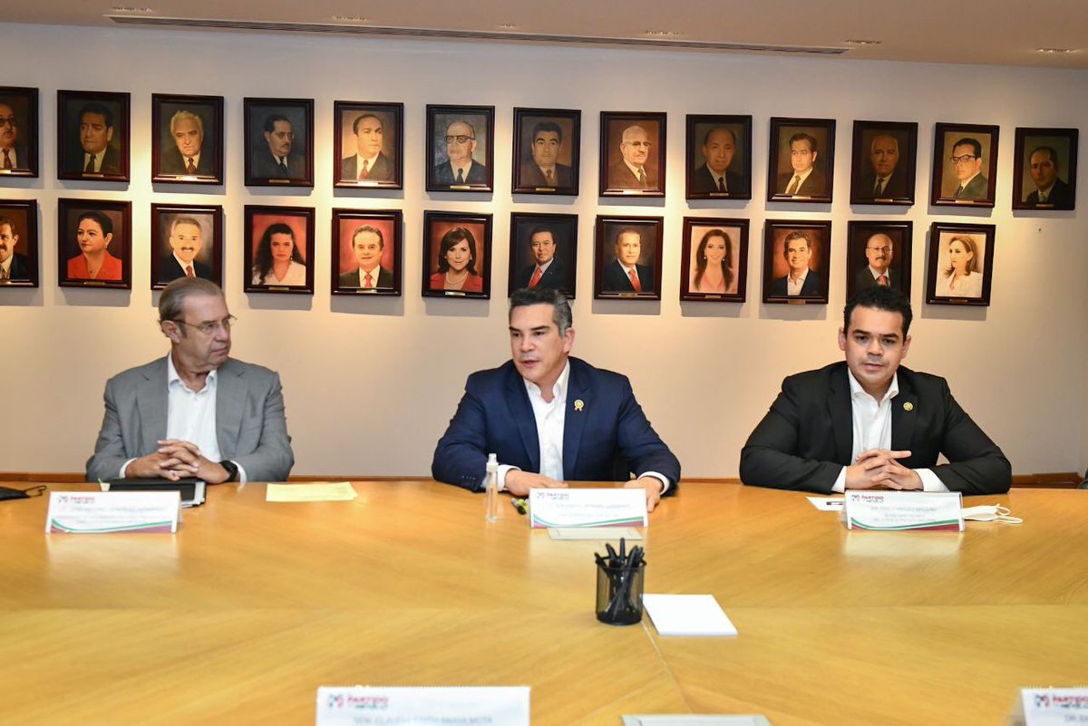 Alejandro Moreno tweet media