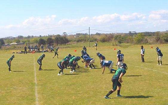 Os <a href="/goldenbulls/">Golden Bulls</a> vencem os <a href="/Barbarians_info/">Barbarians</a> pela segunda vez e seguem invictos na <a href="/LUFAOficial/">LUFA🏈</a> desde 2020. 🏈🇺🇾 futebolamericanobrasil.com/golden-bulls-v…