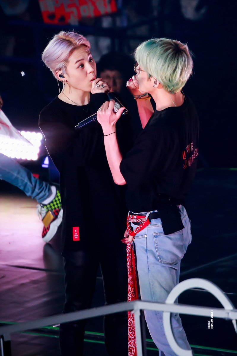 loveohai's tweet photo. 생일 축하해요 지민아🐣💛 
지민이의 상냥함과 사랑으로 우리는 언제나 행복해요🥰
그러니까 지민이도 더더욱 행복해져요🥺
사랑해~~☺️💜

#지민생일ㅊㅋ
#지민아_27번째_생일축하해
#10월에_찾아온_기적_지민
#HappyBirthdayJimin
#HappyJiminDay @BTS_twt 
ㅤ https://t.co/pgGNpG4LgK