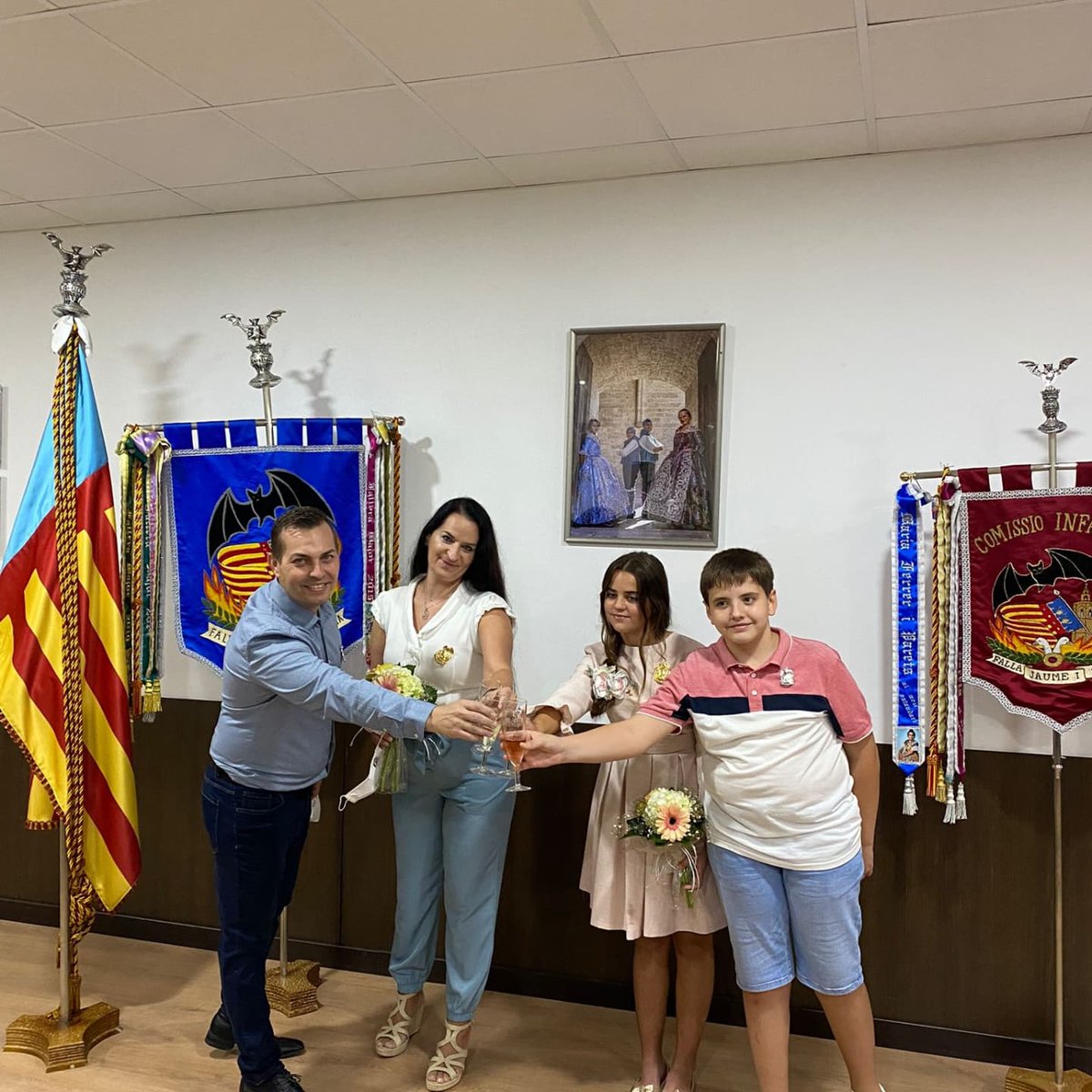 Este 9 de octubre se procedió a la cuelga del cuadro de nuestros representantes para el presente ejercicio.

Enhorabuena a todos!!!