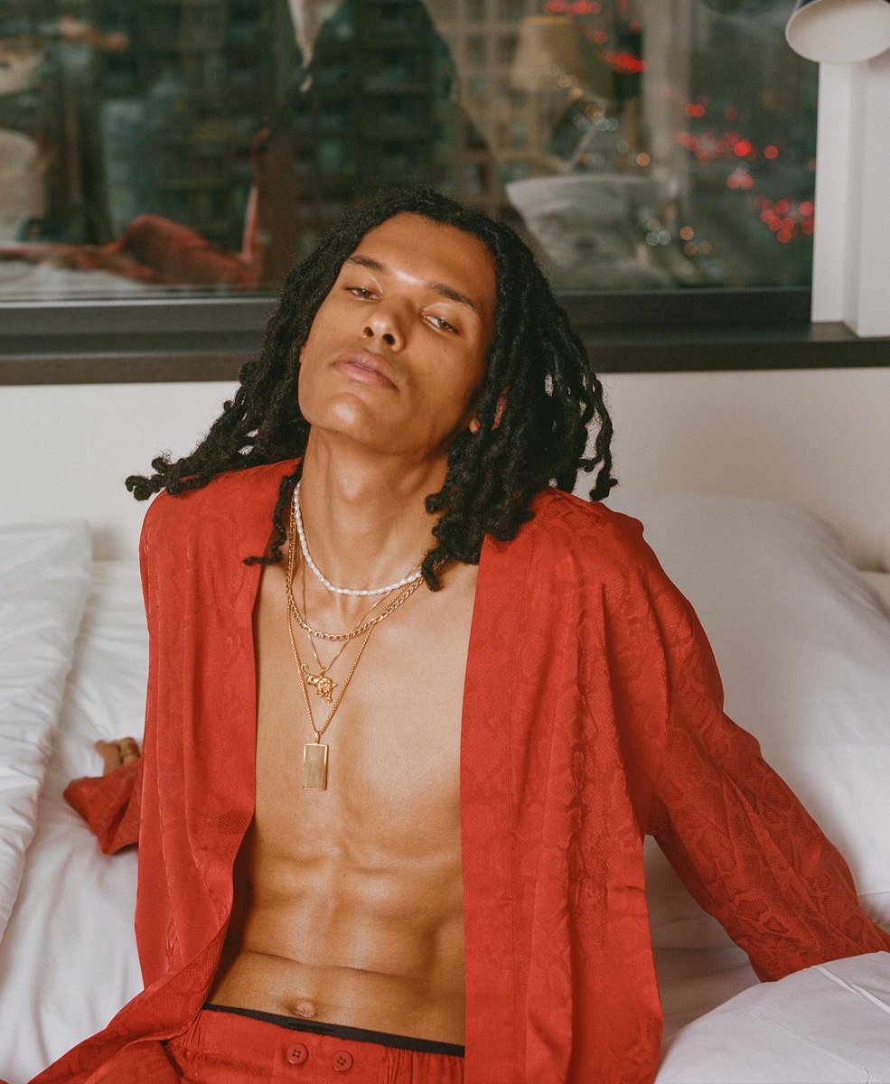 gregemmanuell's tweet photo. Photos from my Savage X Fenty article — can we get these to @rihanna pls? https://t.co/5a0d4FXVad