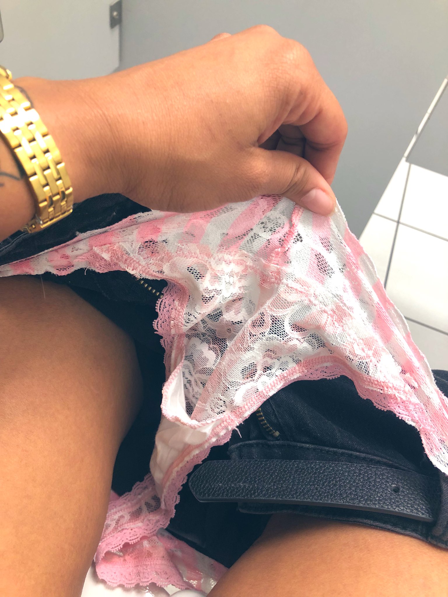 you little muts are so desperate that you have to pay to smell my panties findom slave paypig cashcow panties wallet usedpanties findomme cuck https://t.co/QxVcykwtlE