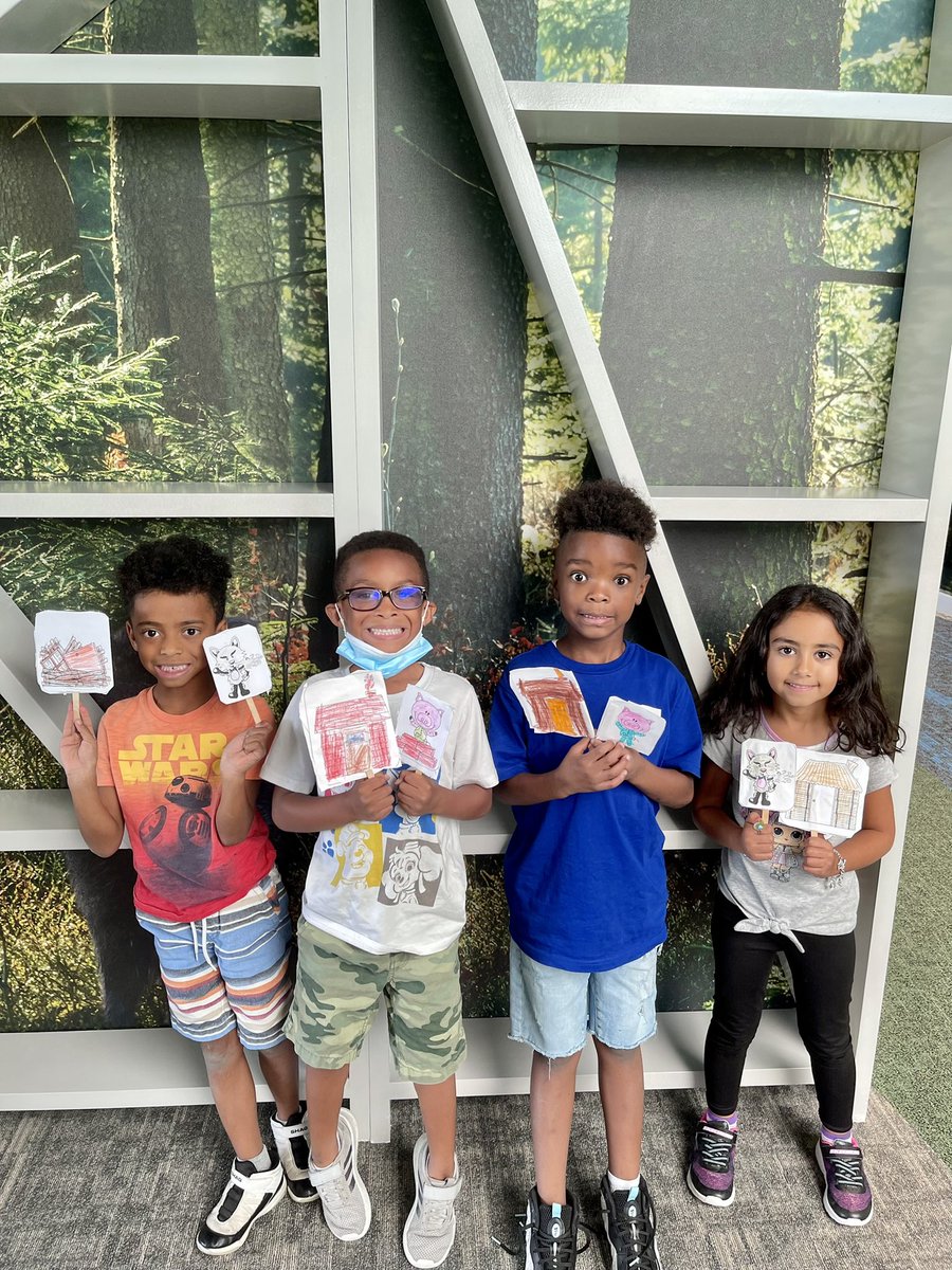 taracruz_ege's tweet photo. After studying different folktales, we got to have a little fun today and make puppets of our favorite characters from The Three Little Pigs and worked on retelling, describing the setting and determining the theme. π·πΊ #EngagedAndLearning @HumbleISD_CE https://t.co/XeGTmAsQZ2