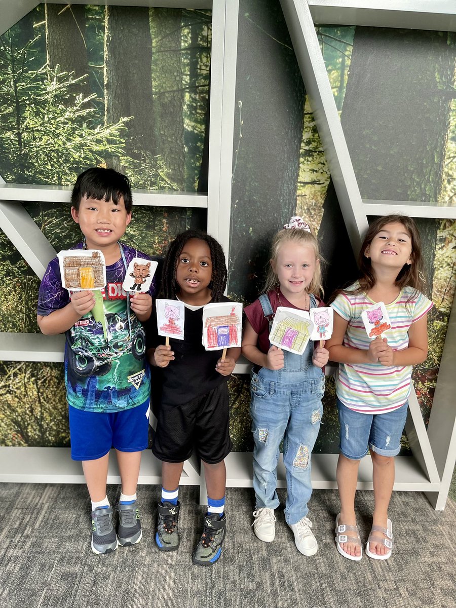 taracruz_ege's tweet photo. After studying different folktales, we got to have a little fun today and make puppets of our favorite characters from The Three Little Pigs and worked on retelling, describing the setting and determining the theme. π·πΊ #EngagedAndLearning @HumbleISD_CE https://t.co/XeGTmAsQZ2