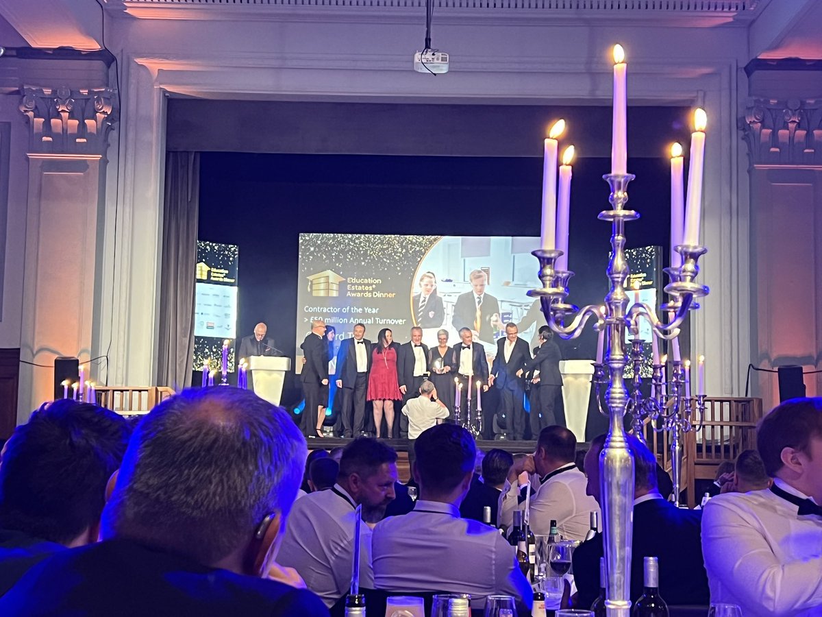 Celebrating all things education at the  <a href="/EduEstates/">Education Estates #EducationEstates</a> awards with @isglimited <a href="/AssociatedA/">AssociatedArchitects</a> 👍
Some great projects on show including #soabe
