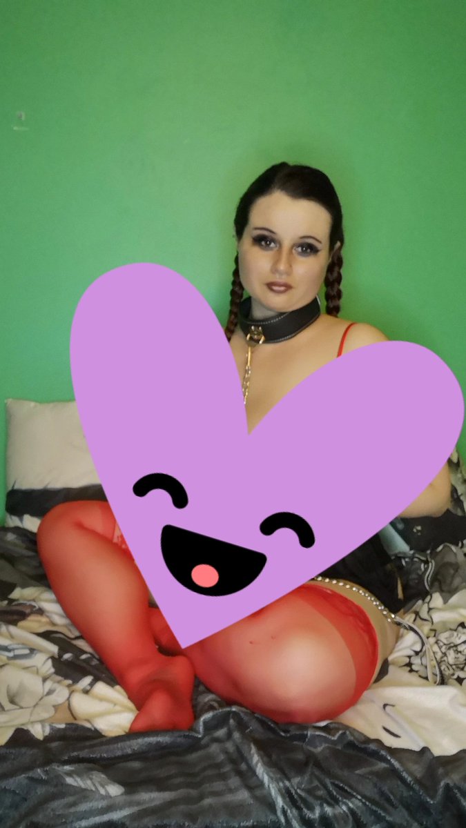 Madamredrum's tweet photo. New post to Only Fans! You don't wanna miss these nips ๐ The 30% off sale is still going guys!! Cum sub and see these treats โค๏ธ๐ญ #topless #freethenipples #tipsfornips #onlyfans #onlyfansgirl #subtome #ofsale #linkinbio #bdsm #ofgirl #stockings #pantyhose https://t.co/WtiaM2H7Fd