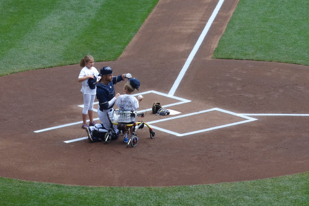 malaneystuff's tweet photo. @JLucroy20 @Brewers https://t.co/tCI9FzCfPm