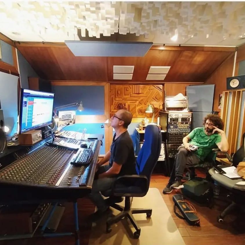 DeltaTopSrl's tweet photo. Andy Bartolucci and Fabrizio Mocata @DeltaTopSrl Delta Studio. #recordingstudio #buonamusica https://t.co/j92hBuiHMV