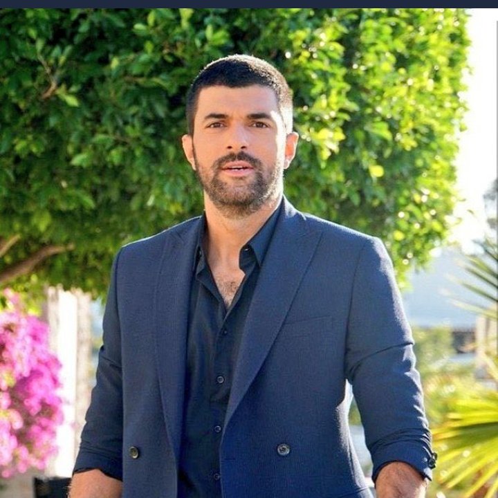 mit67156595's tweet photo. #EnginAkyürek sevenleri tarafından Bangladeş ve Kamerun da kurbanlar kesilerek bölge halkına dağıtıldı.. Helal olsun 👏🏼👏🏼 https://t.co/hKSMCY6MZ3