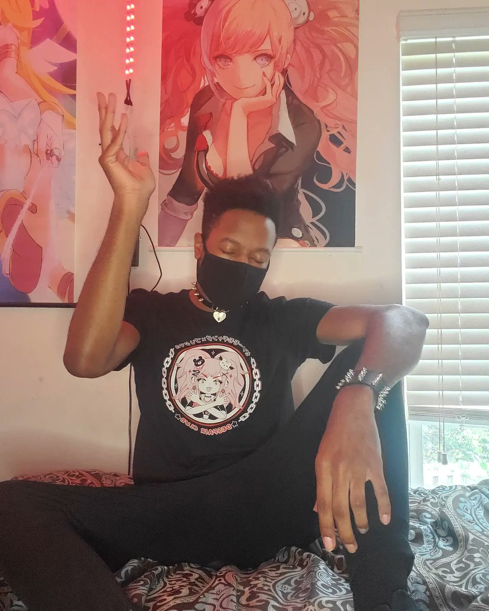 DemetriusTaka2's tweet photo. "I am a simp for one character and that is the ultimate despair." 
.
.
.
I got this shirt from an amazing shop called @JellyMomoShop and yall should check thier wears! It's amazingly well designed!
#model #junkoenoshima #blackcosplayer #pocmodel https://t.co/oM90Vjuaoe