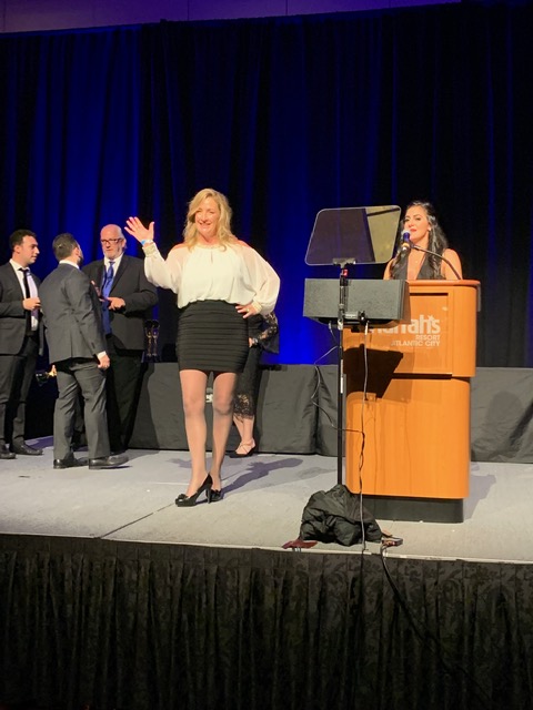 THE_BDX's tweet photo. BDX’s Digital Marketing Consultant, Holly Kingsley, helped host the @ABConvention's Sales & Marketing Awards last night.
#bdxinaction #njba #abconvention #njbuilders https://t.co/Z1cqvfCFYb