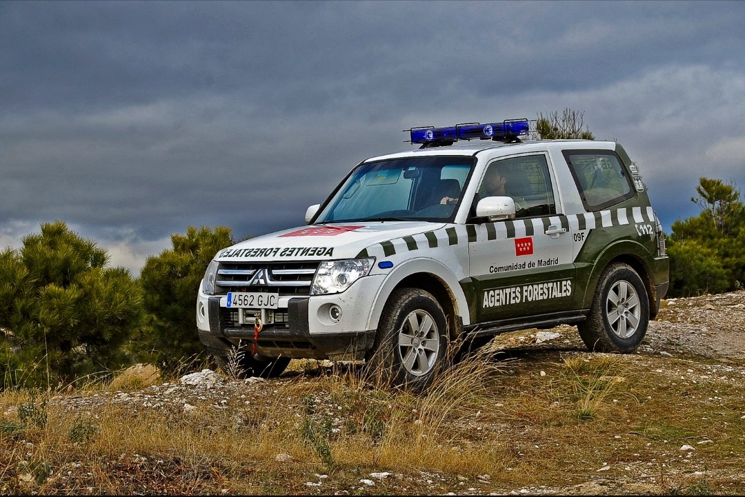 ismacercedilla's tweet photo. MUCHAS GRACIAS a los AGENTES FORESTALES  #ASEM112 @112cmadrid @ComunidadMadrid @squalius por su importante colaboración con @RSEAPenalara en @GTPenalara  guiando recursos y apoyando en urgencias por los caminos de #sierradeguadarrama mientras vigilan y cuidan el @PN_Guadarrama https://t.co/nIu1k5fudm