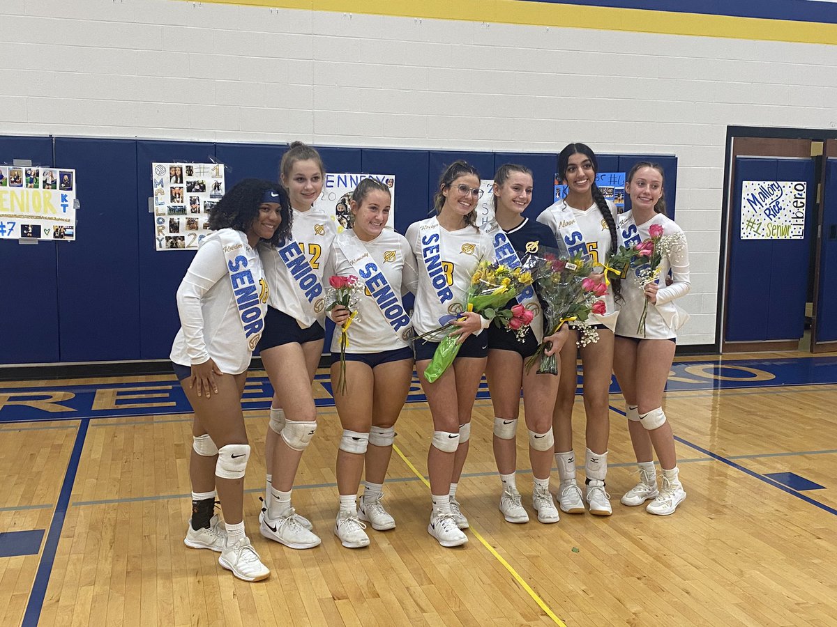 Congrats Senior Girls Volleyball Players! @McCann_SHS @SHSAPTaylor22