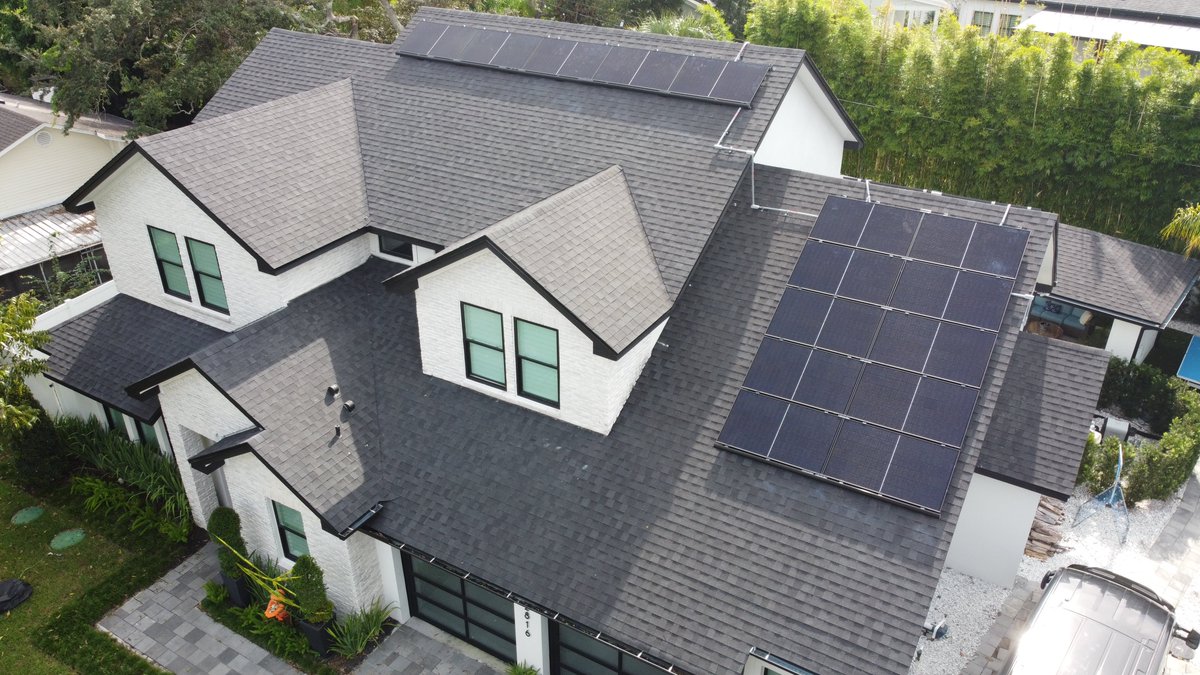 SunVenaSolar's tweet photo. One of our newest solar owners, Jason, contacted SunVena to design a solar energy system for his beautiful home that was just as aesthetically pleasing as it is efficient, and we were happy to deliver! #solar #solarenergy #solarcompany #solarpower #florida #greenenergy #fl https://t.co/eG4fObcuqz