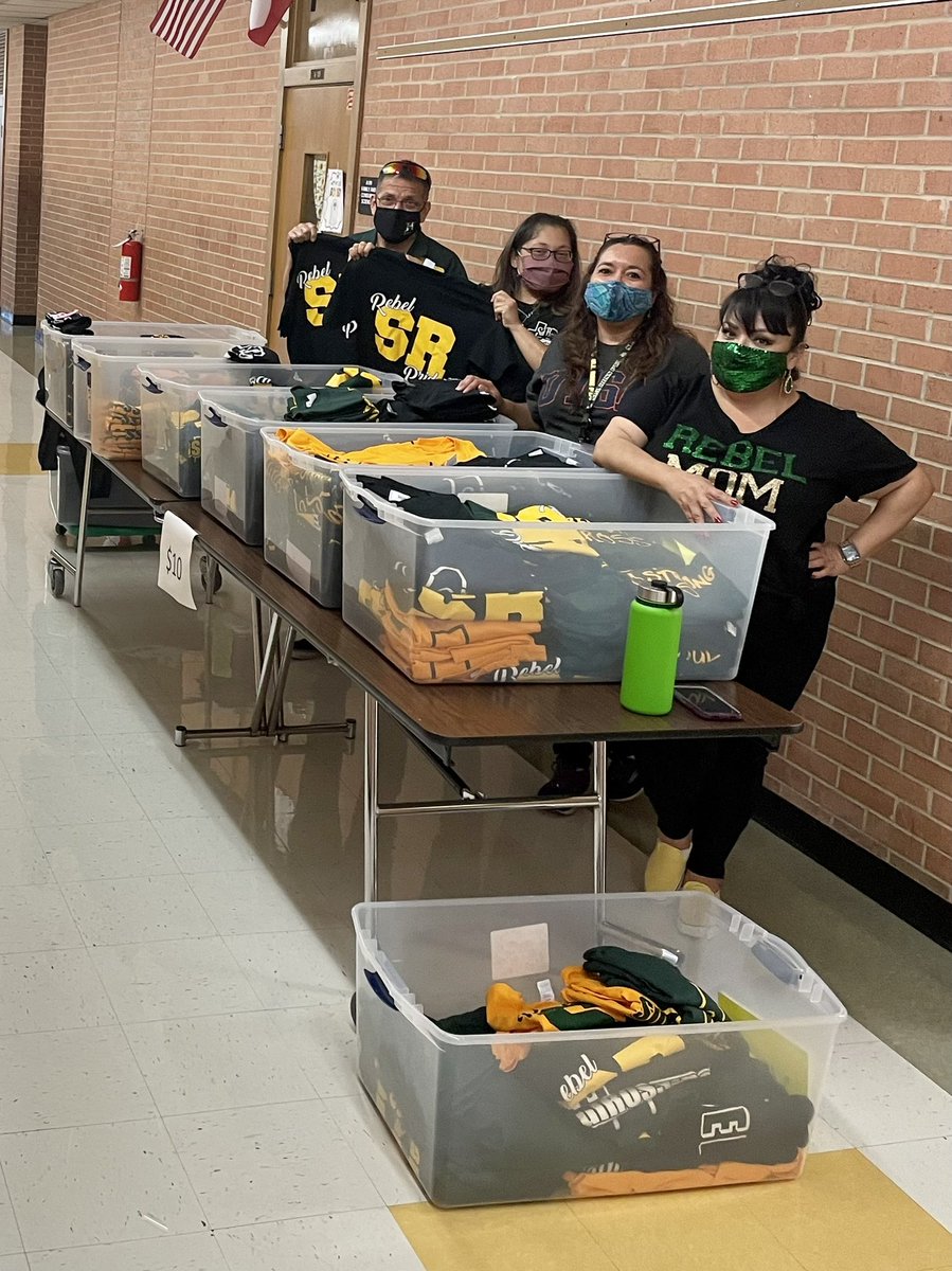 NISDRoss's tweet photo. ELA and Math Family Night. Itβs always nice seeing our Rebel Families spend time with us. #FallFest2021 https://t.co/9D7PJsL9rb