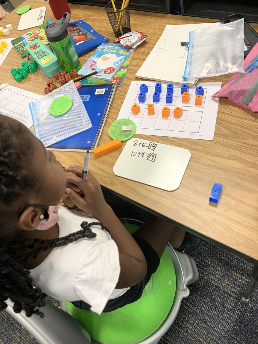 MrsKGreen2's tweet photo. Learning how to make 10 to add… working on our fact strategies! @KleinISDMath @KreinhopKISD https://t.co/mV4jo0CjMZ