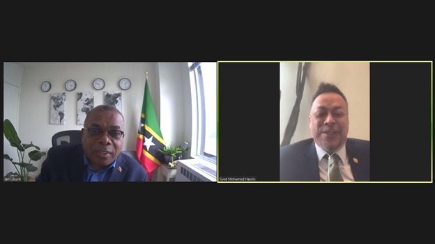 MYNewYorkUN1's tweet photo. PRs of Malaysia๐ฒ๐พ & St Kitts & Nevis๐ฐ๐ณ met this afternoon & discussed the work of #UNGA76 Main Cmtes, issues of concern to #SIDS e.g. sea-level rise & renewable energy, ๐ฒ๐พ๐ฐ๐ณ bilateral cooperation & ๐ฒ๐พ's #HRC 2022-2024 bid.
#MalaysiaHRC
#InUnityForHumanity https://t.co/nFcgoIVAnu
