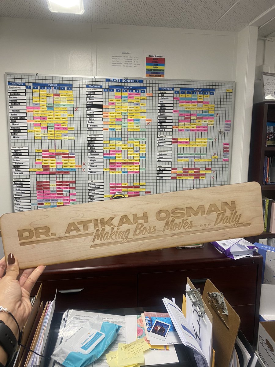 DrOsman_EDU's tweet image. Custom made in the @VPSpartan #SpyderLab by @vphsgraphics stud Larios 🤩🤩 thank you 🙏 Going up wherever I go 💙🖤 #SPARTANWAY