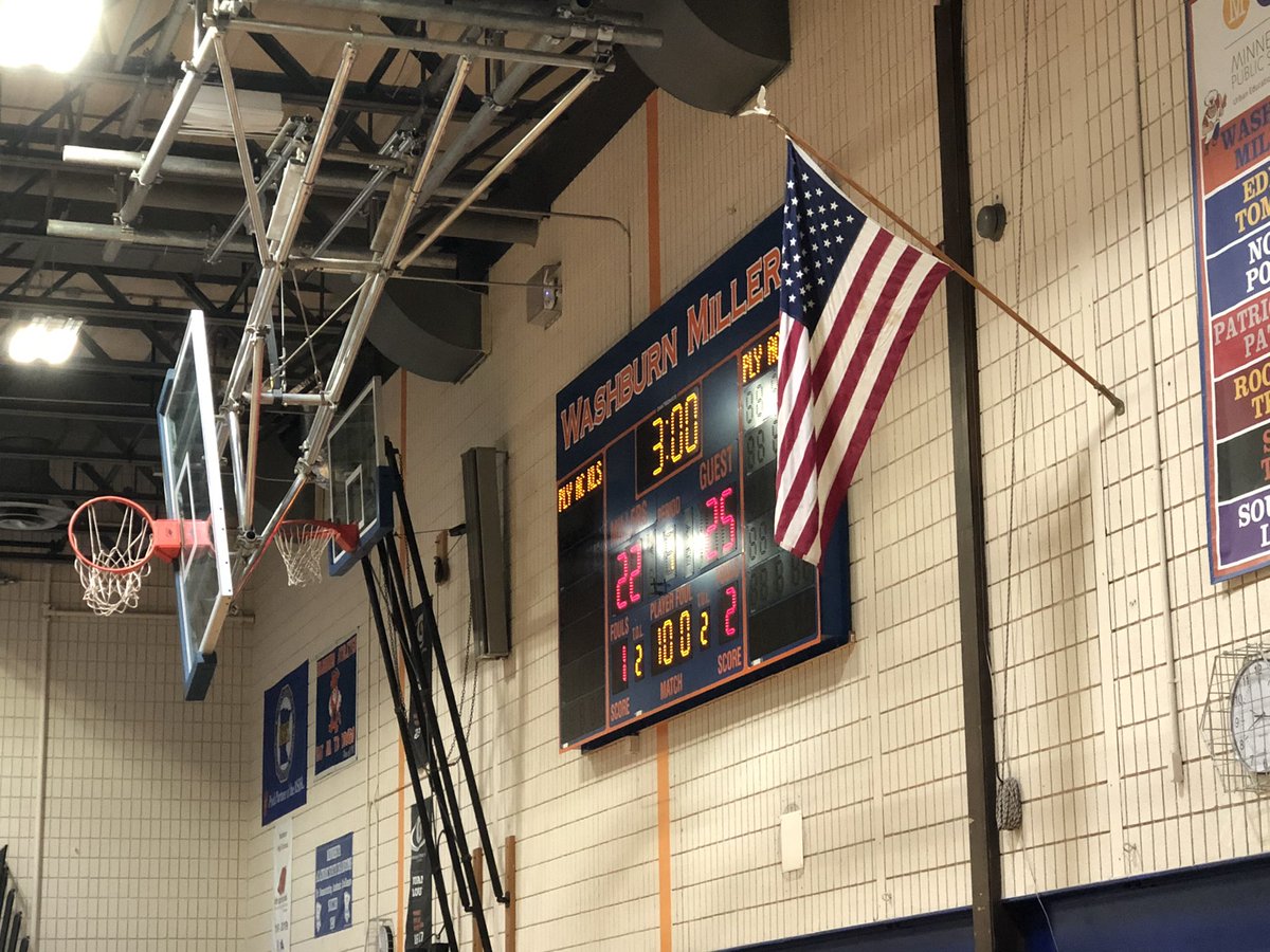 SWHSBALLZ's tweet image. beat washboo last night 3-0 crushed every game. woman laker vollyballers also won a comically large spoon that will be hanged in the auditorium !