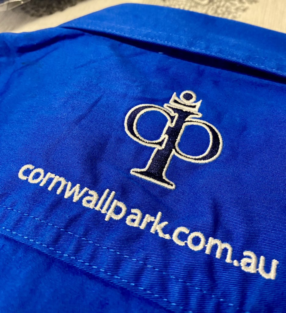 CornwallStud's tweet photo. That new electric blue sun smart work shirts feeling!! ❤️ 🤘🏼🤘🏼
All looking very snazzy this morning first thing, well for five minutes anyway!
#cornwallparkstud #sunsmart #newuniforms #studlife #breedingseason2021 #breedingexcellence #proudaussies #proudofourteam #ourbrand https://t.co/MumMoflxxk
