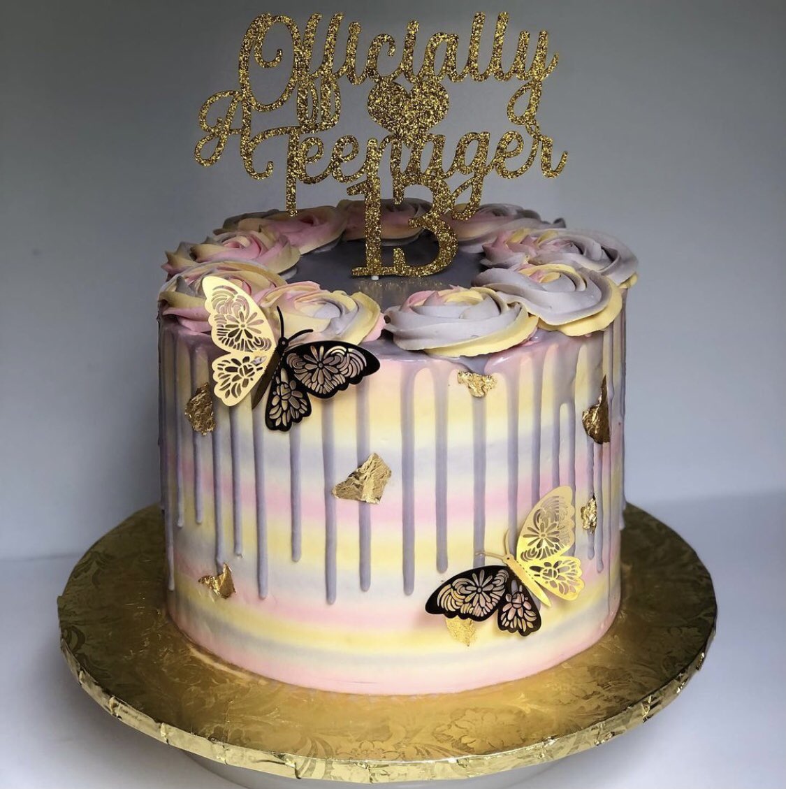 SanjuanaG_'s tweet photo. Hey Twitter can I please show off my small business one more time 🥺 
Follow me on Instagram @ sjs.sweets 💜 https://t.co/cFQ3yF8iLe