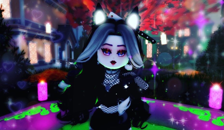 FattiePattie93's tweet photo. #Scream #royalehigh #halloween #royalehighhalloween2021 #wickerycliffs #newhalloween #Dev #RHDe https://t.co/xABq6vcSkF