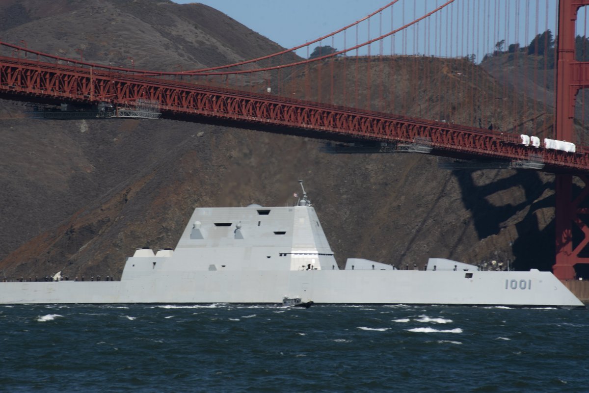 USNavy's tweet photo. 1️⃣ #USSMichaelMonsoor arrives for @FleetWeekSF.
2️⃣ #USSIwoJima returns from deployment @NS_Mayport.
3️⃣ Aircraft maintenance aboard #USSCarlVinson @CVN70 @INDOPACOM.
4️⃣ Navy Band Northwest visits veterans during #DenverNavyWeek.
⬇️ info & download ⬇️: https://t.co/1L76cuY0GE https://t.co/FKKaxGKUal