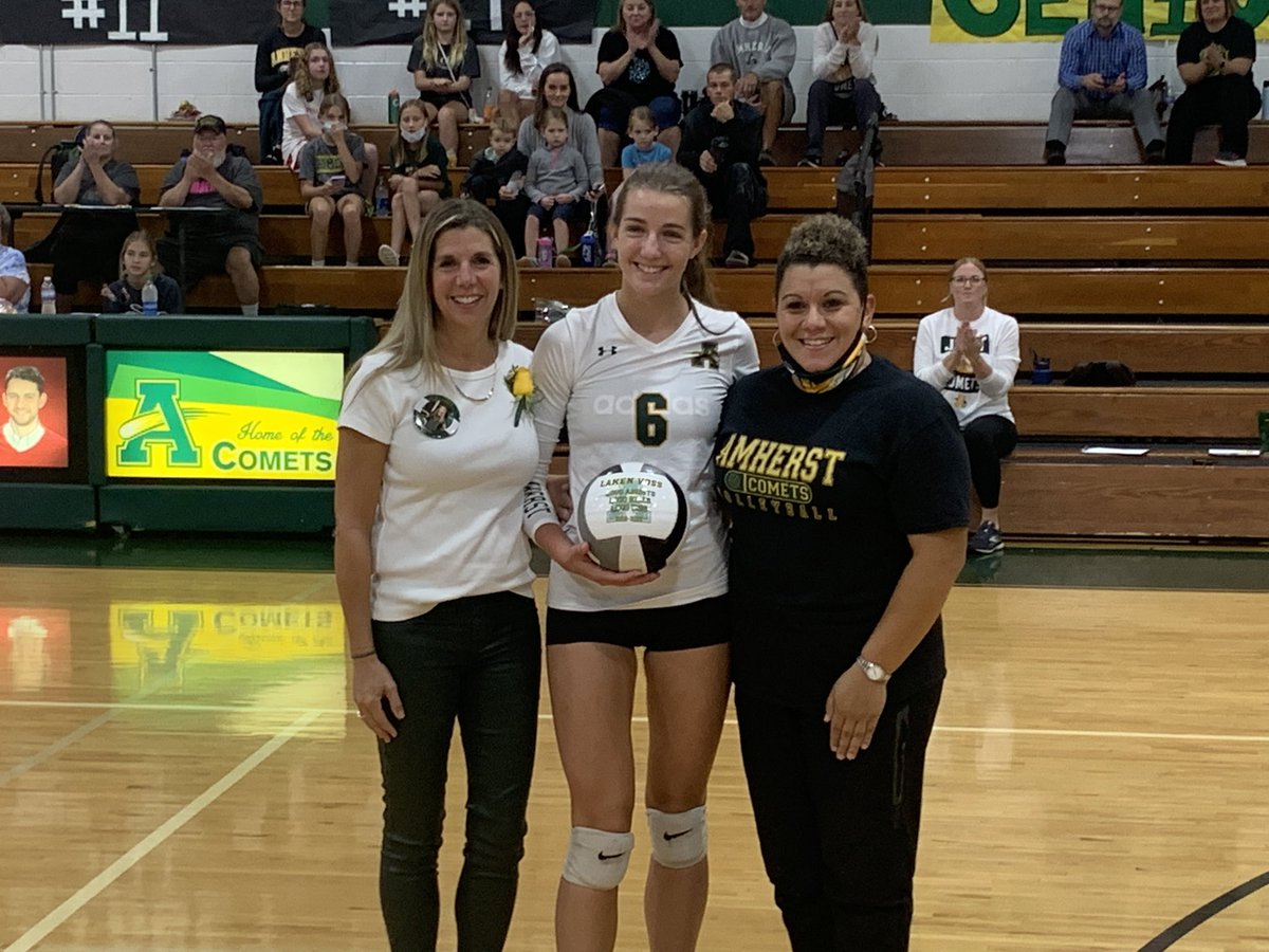 SteelePrincipal's tweet photo. Congratulations to @ladycometsvball Laken Voss for entering the Tri-1000 Club. 1000 digs, 1000 kills, and 1000 assists!!!  🏐🏐🏐
#TrueStudentAthlete https://t.co/msDk9zm8RY
