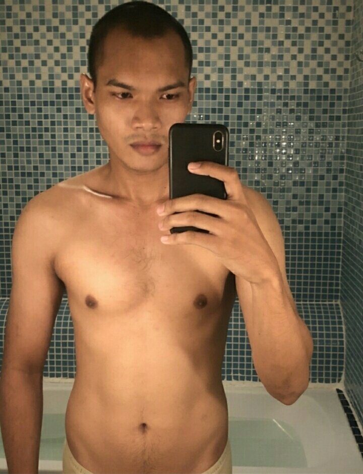 XTIME39460002's tweet photo. หัวเกรียนขี้เงี่ยนชอบไหมครับ #ควยทหาร #outdoors #เงี่ยนควย https://t.co/X49C4aKkAk