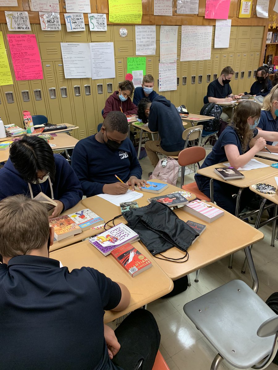 LindseyMuldoon's tweet photo. Book Tasting Day is one of my favorite days! 💙@ShueMedillMS https://t.co/KERhQ6JX6V