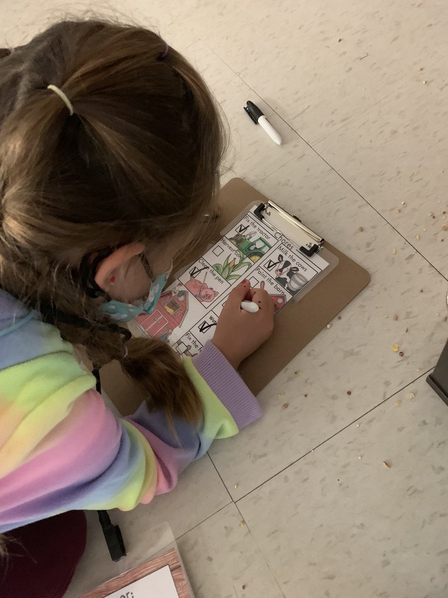 We had so much fun at the farm today! Kinder B has been loving the farm animals and talking about farmers, so we had some pretty surprised friends when they saw our “big farm.” 🐮🐣🌽🚜🧑‍🌾 <a href="/PcLdsb/">Prince Charles (Verona)</a> <a href="/LimestoneDSB/">Limestone District School Board</a>