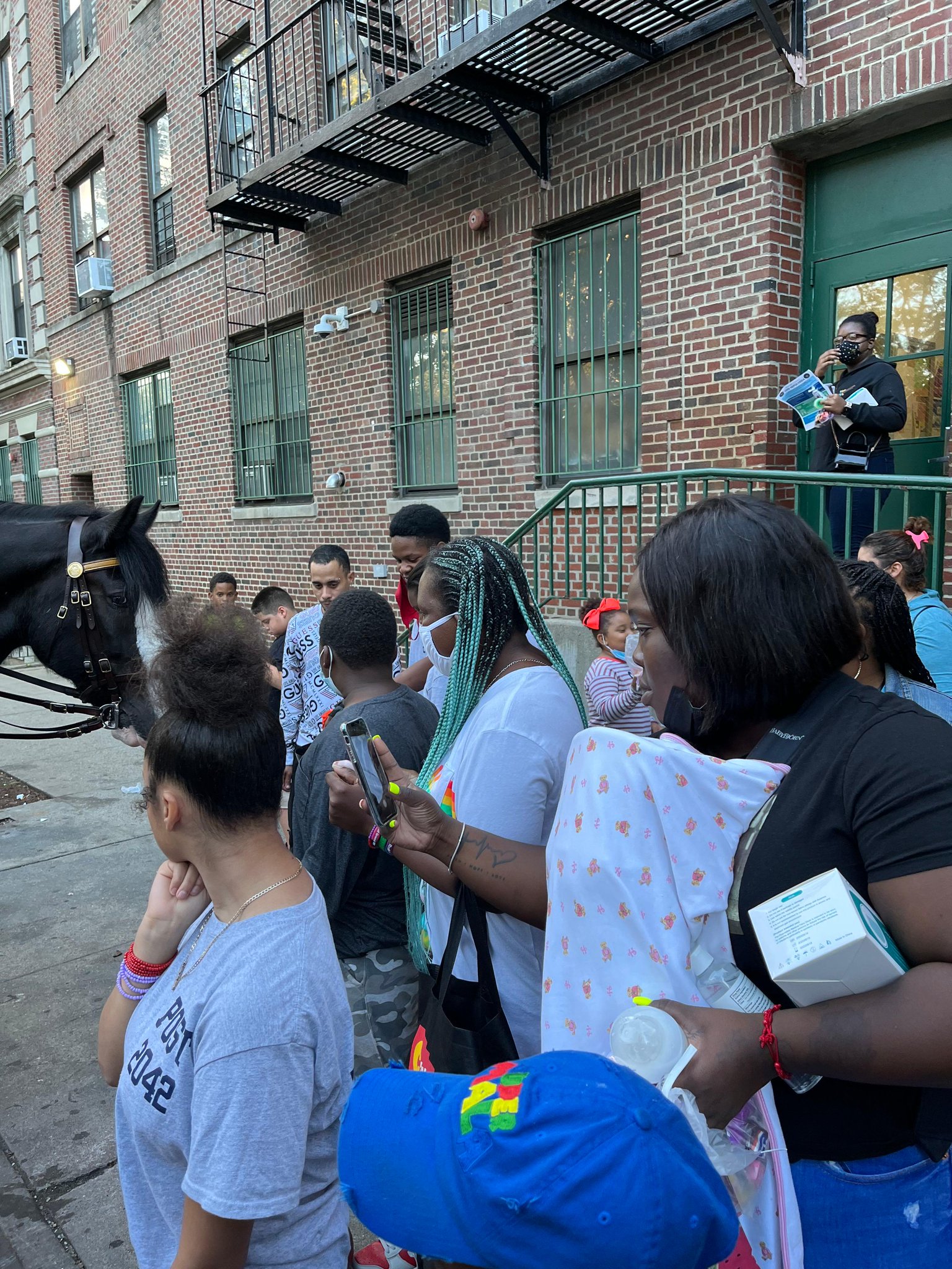42Nd Precinct Nyc - iggqh0j