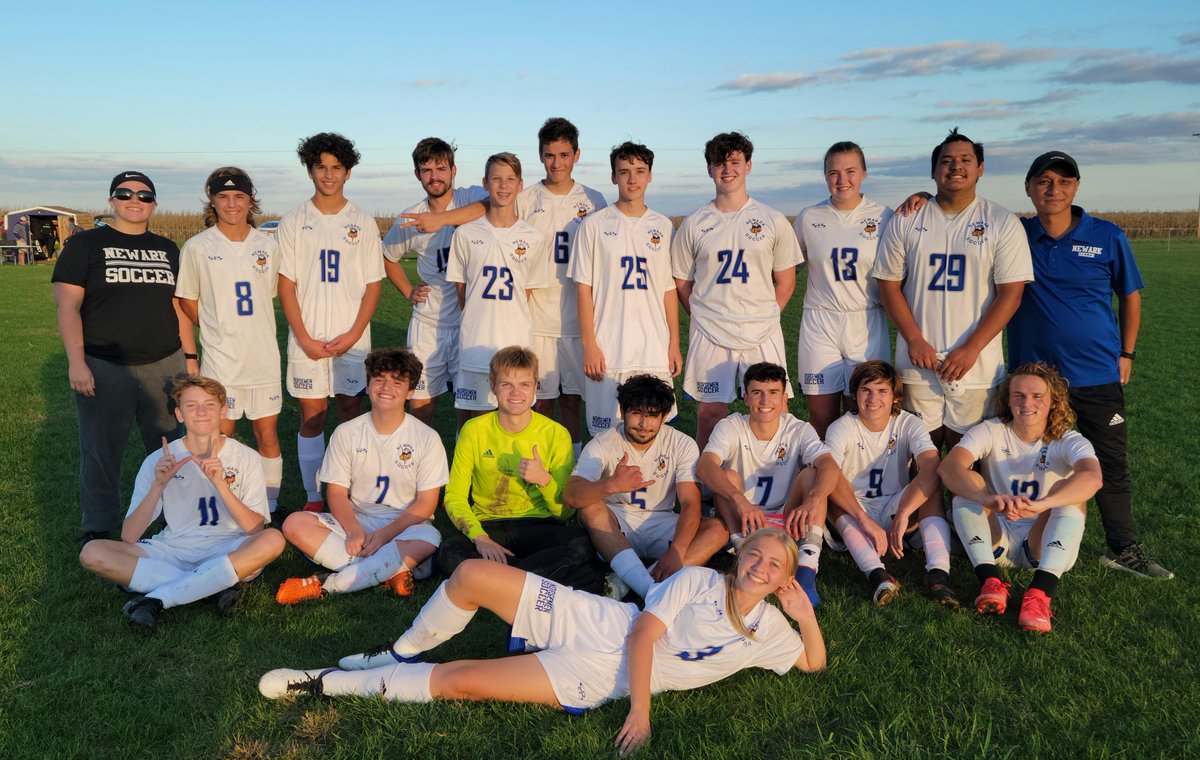 NewarkSoccer's tweet photo. Proud of each member of this team. Played together and fought until the end lost 3-1 to the #1 seed and #3 in IL. You make your coach proud! Goal scored by Angel Fernandez, assist by Colin Collet. 

@jwelge96
@jtpedelty 
@TT_BrianHoxsey 
@MyWebTimes https://t.co/DUsFIOLvfI