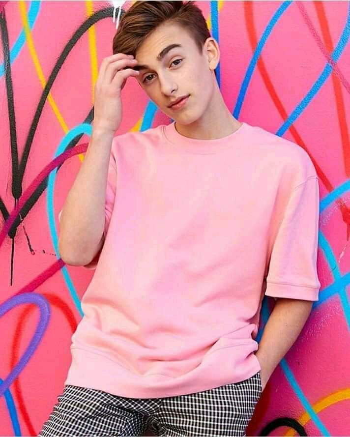 Johnnyocute17's tweet photo. I miss this johnnyorlando @johnnyorlando https://t.co/5YF8f1hq92