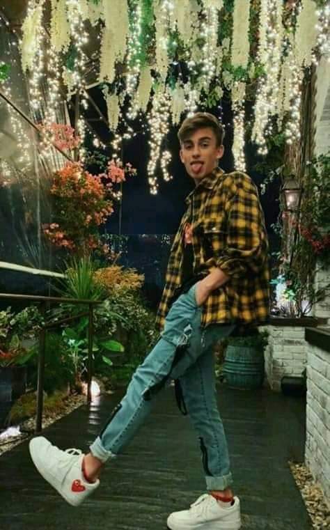 Johnnyocute17's tweet photo. I miss this johnnyorlando @johnnyorlando https://t.co/5YF8f1hq92